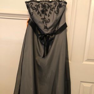 David bridal dress never worn with tags